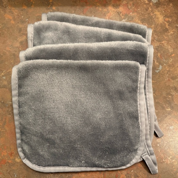 Lates by Kate Face Towel - Picture 1 of 2